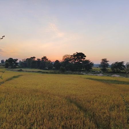 Surwahi Social Ecoestate Kānha 外观 照片