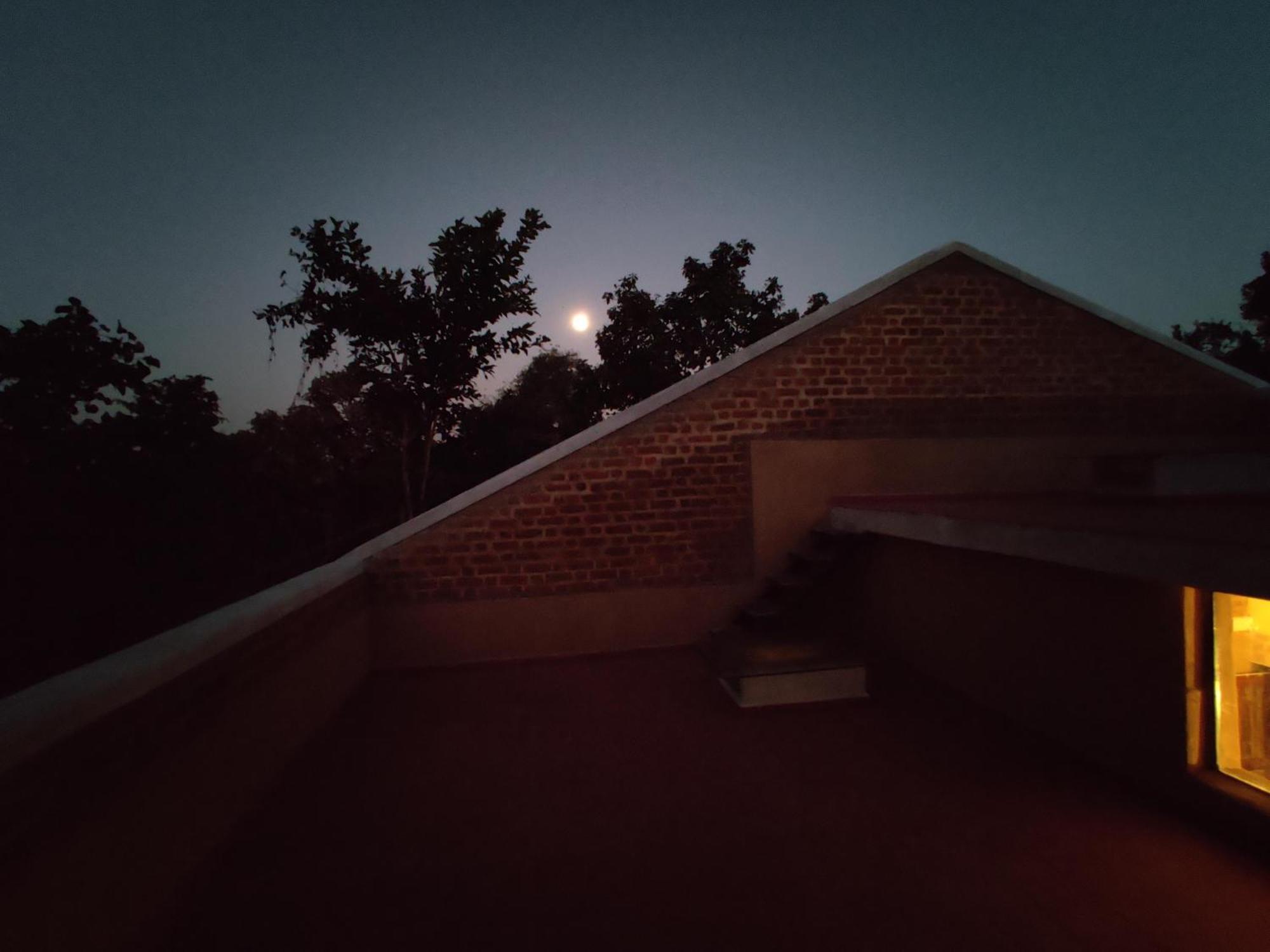Surwahi Social Ecoestate Kānha 外观 照片