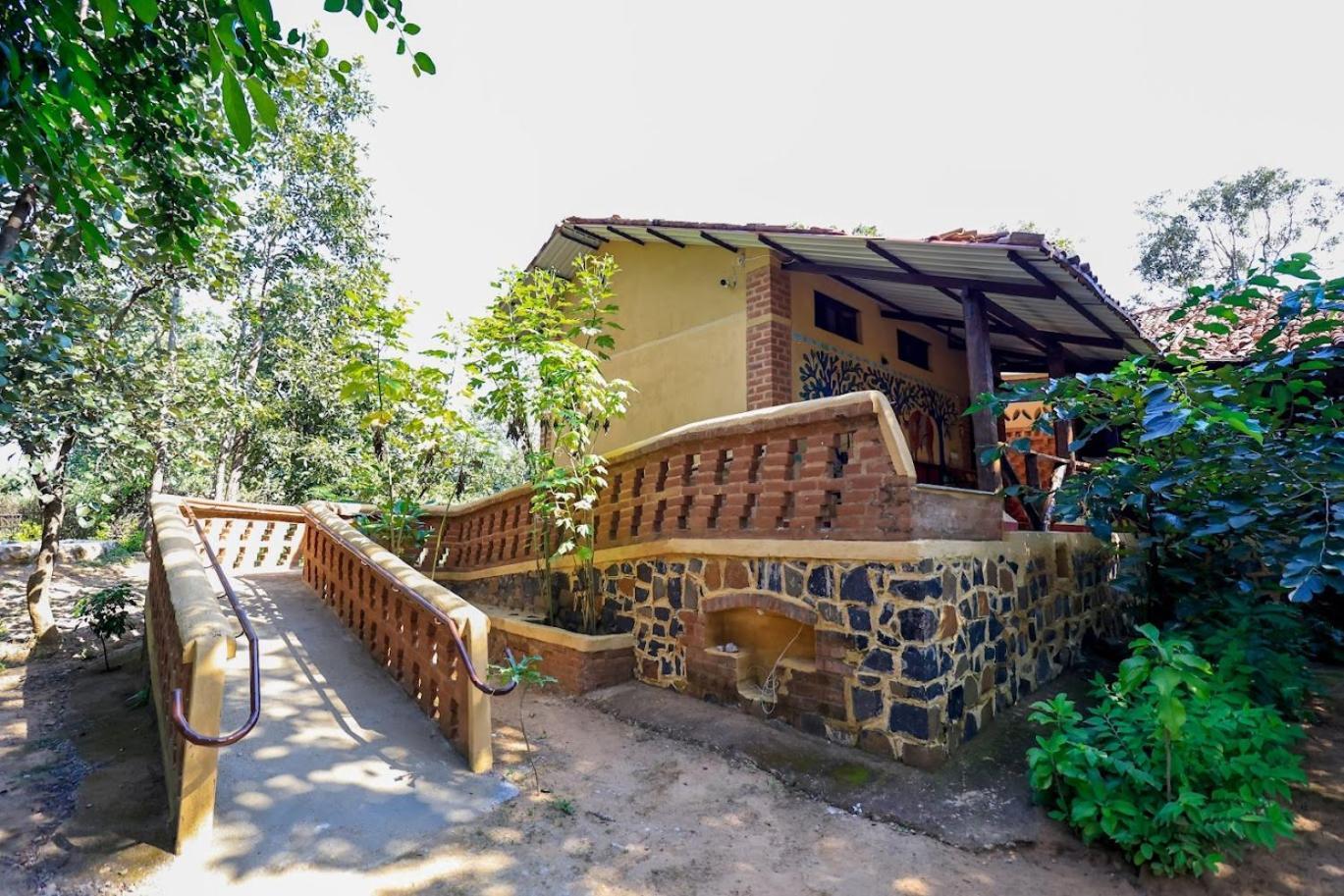 Surwahi Social Ecoestate Kānha 外观 照片