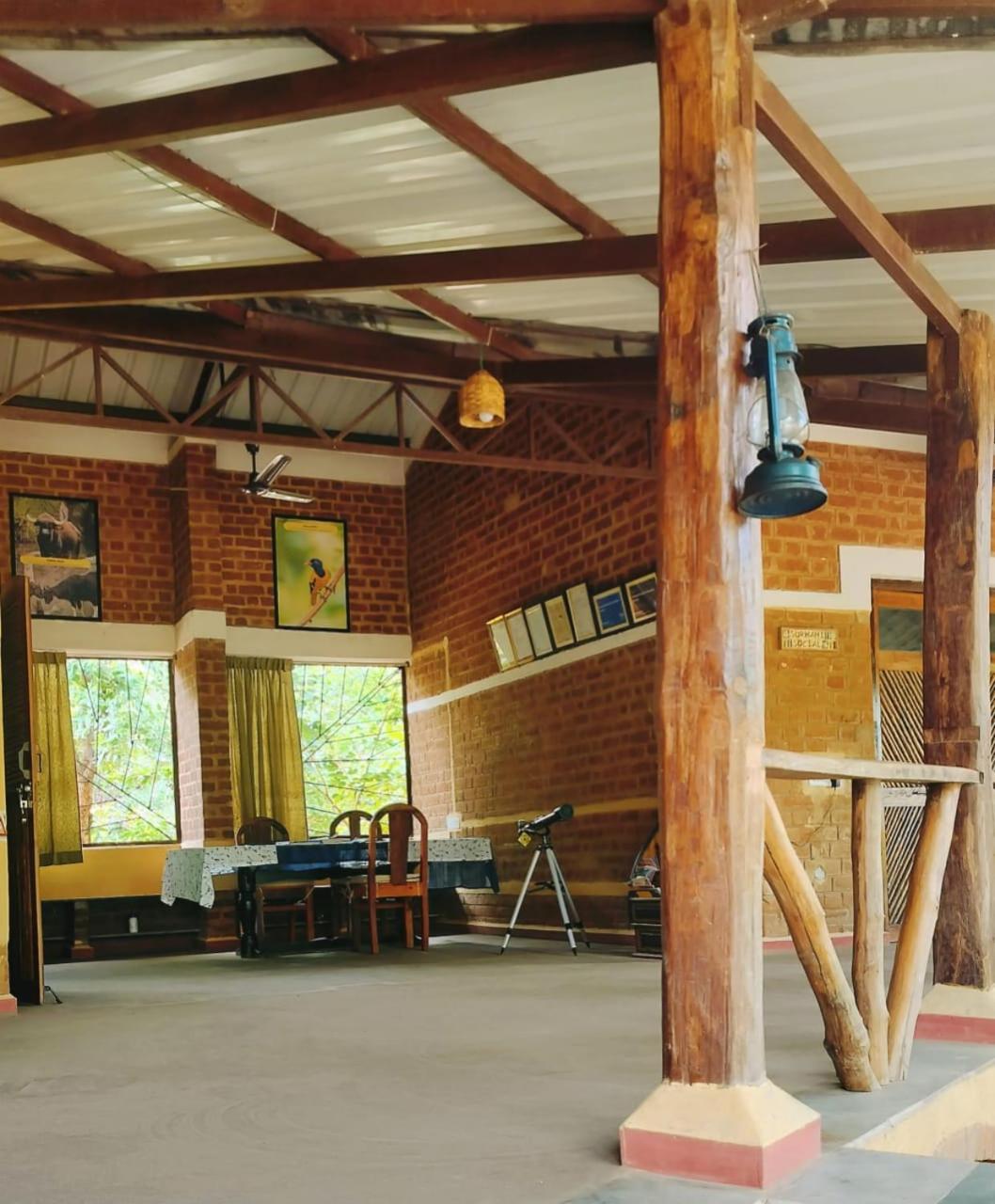 Surwahi Social Ecoestate Kānha 外观 照片